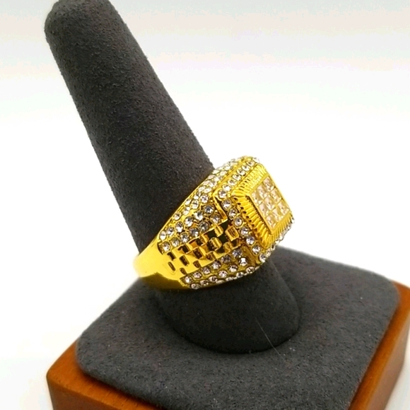 Mans Iced Ring